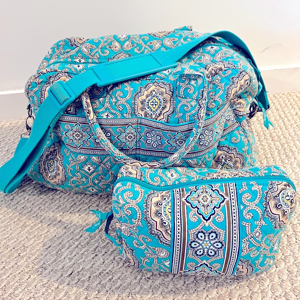 Vera Bradley travel bag